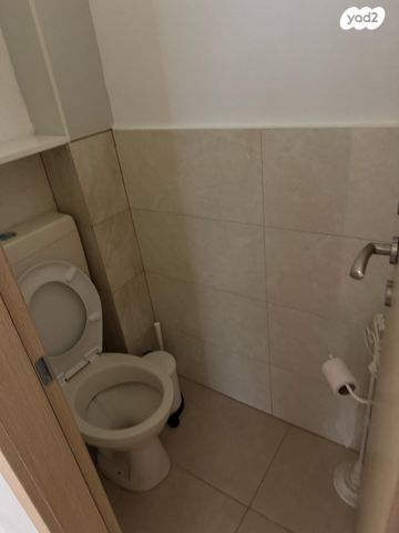 דירה, האילנות 23, הרצליה