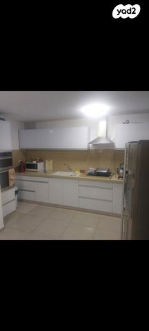 דירה, שדרות דוד בן גוריון 114, גן שמואל, קרית מלאכי