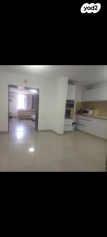 דירה, שדרות דוד בן גוריון 114, גן שמואל, קרית מלאכי