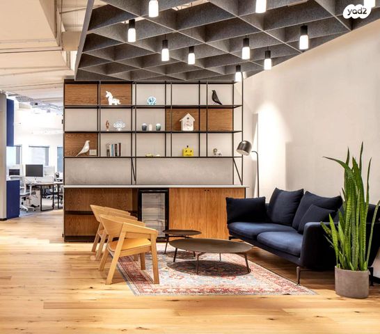 מונטיפיורי, הרכבת