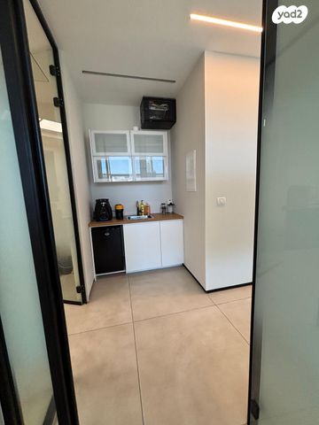 משרדים, דם המכבים, שאר העיר, מודיעין מכבים רעות