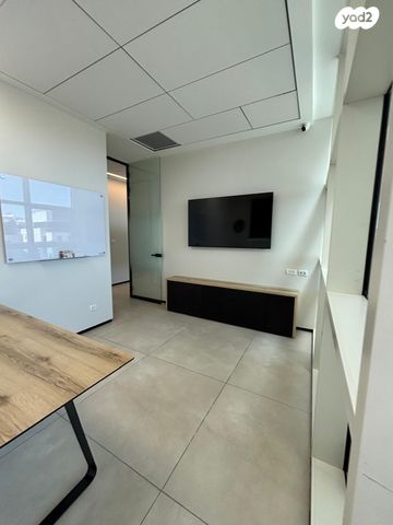 משרדים, דם המכבים, שאר העיר, מודיעין מכבים רעות