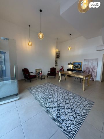 חנויות/ שטח מסחרי, יפו 153, ירושלים