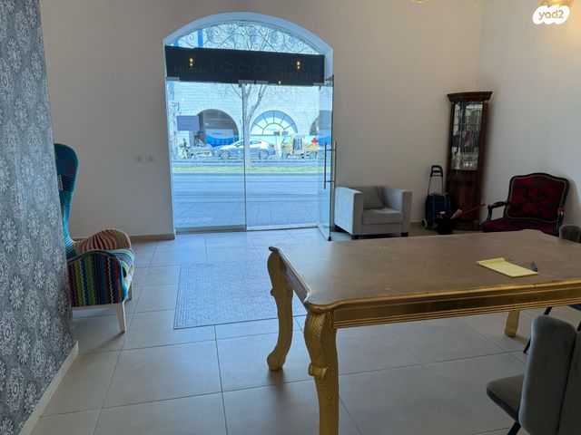 חנויות/ שטח מסחרי, יפו 153, ירושלים