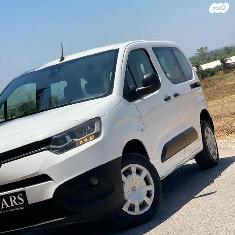 טויוטה פרואייס סיטי