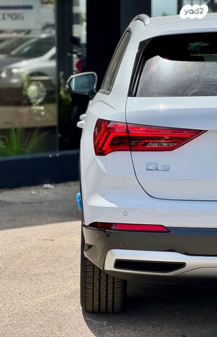 אאודי Q3