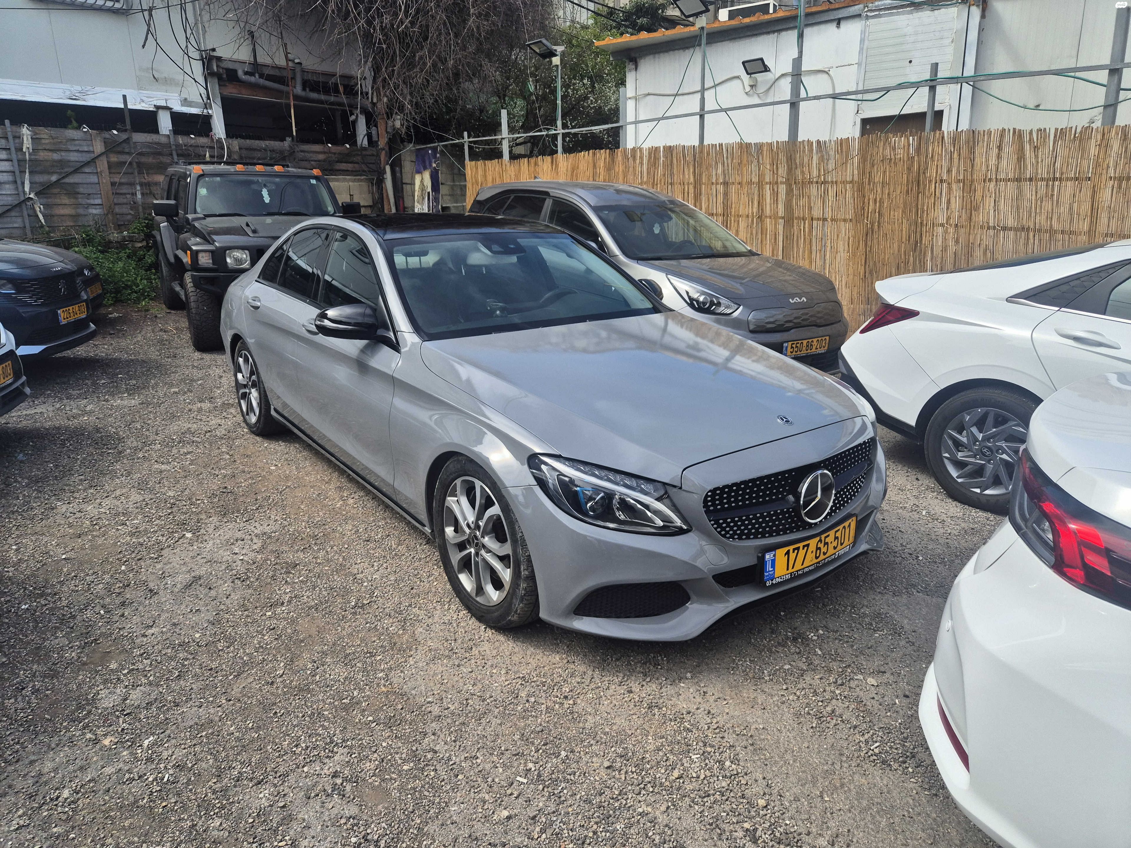 מודעת רכב מרצדס-בנץ C-class