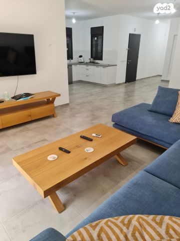 בית פרטי/ קוטג', מרים בן פורת 10, האגרוף, עכו