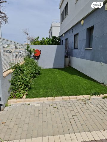 בית פרטי/ קוטג', מרים בן פורת 10, האגרוף, עכו