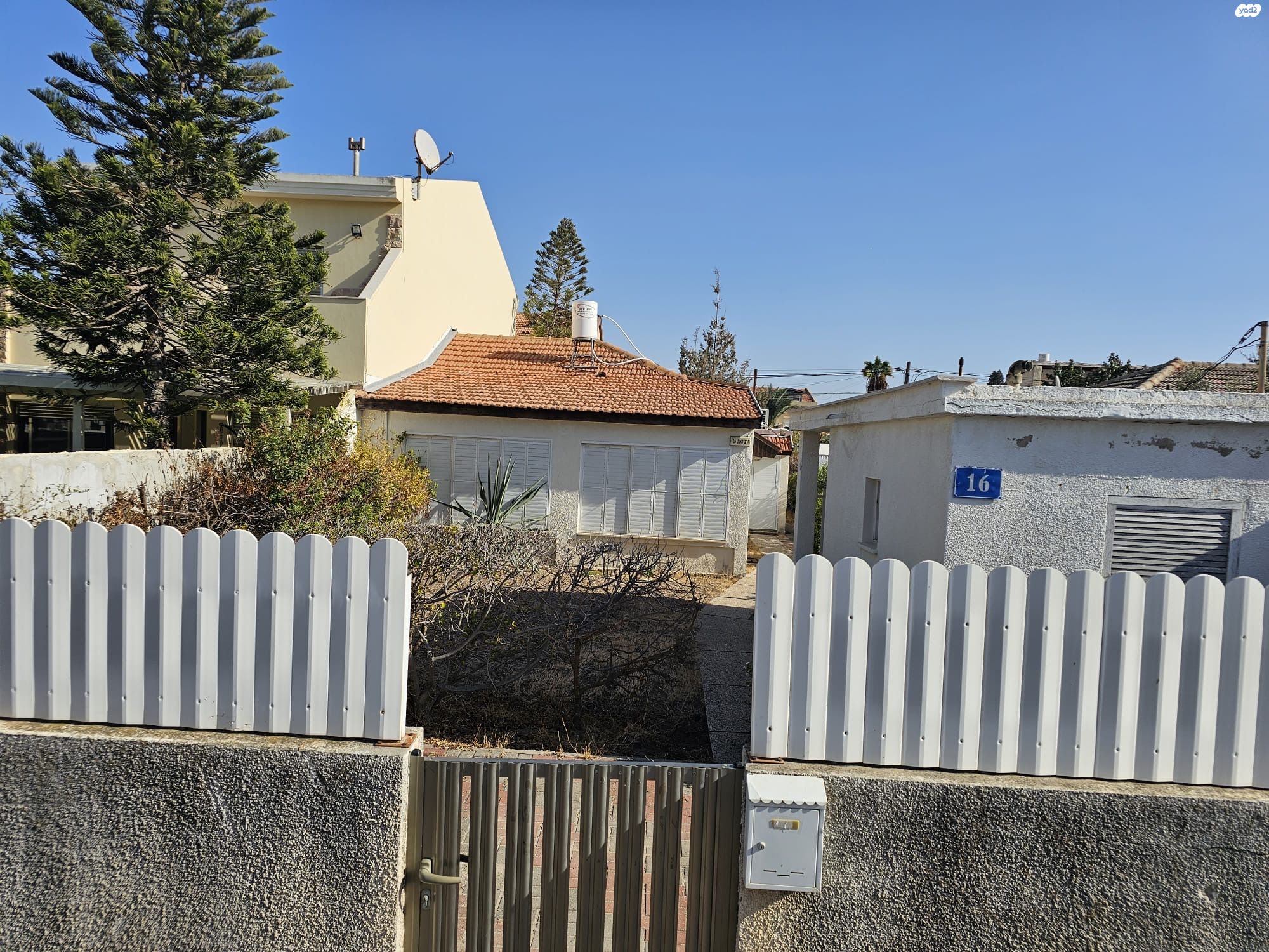 חרב לאת 16