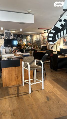 חנויות/ שטח מסחרי, הבנים 5, מרכז מזרחי, נס ציונה