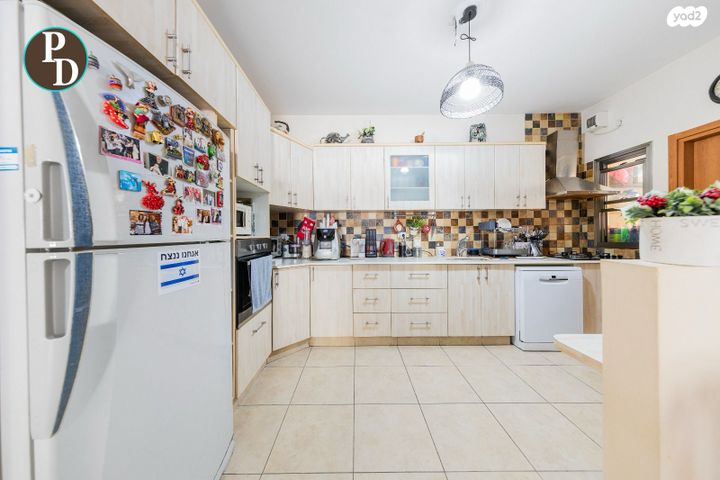 דירת גן, כפר יונה