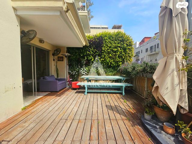 גג/ פנטהאוז, רבי פנחס, צפון יפו, המושבה האמריקאית-גרמנית, תל אביב יפו