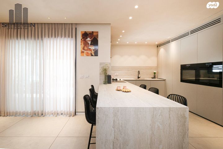 דירת גן, קלוזנר 11, לב העיר, בת ים