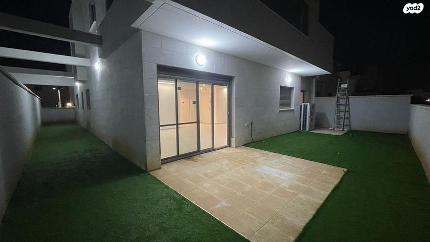 דירת גן, שקמים ואגמים, אשקלון