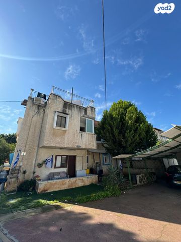 דופלקס, יוסף טרומפלדור, אושיות, רחובות