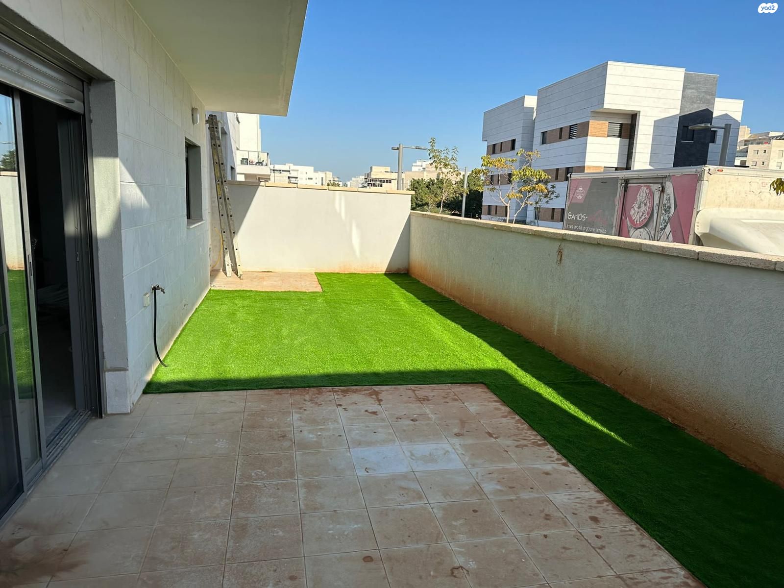 שקמים ואגמים