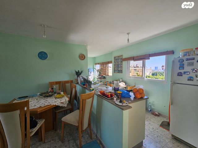 דירה, הרב מיימון 36, דרום מזרח, בת ים