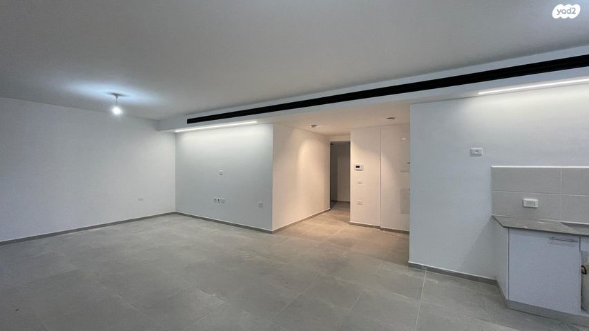 דירת גן, שקמים ואגמים, אשקלון