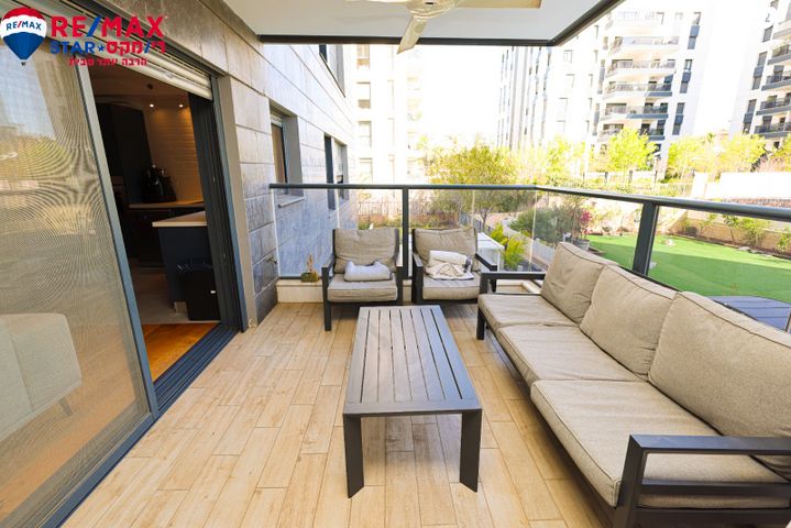 דירה, האוניברסיטה 5, בינתחומי, הרצליה