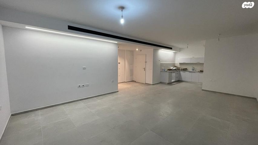 דירת גן, שקמים ואגמים, אשקלון