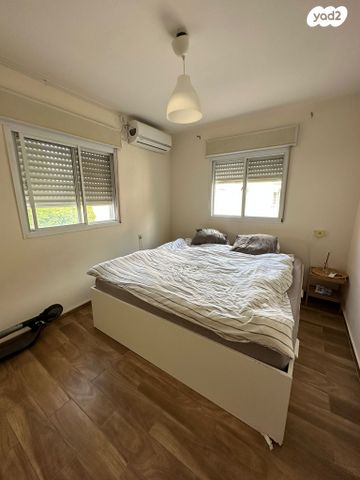 דופלקס, אורות, אור עקיבא