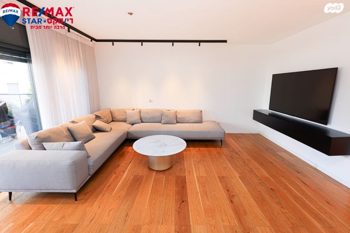 דירה, האוניברסיטה 5, בינתחומי, הרצליה