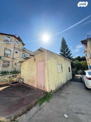 דופלקס, יוסף טרומפלדור, אושיות, רחובות