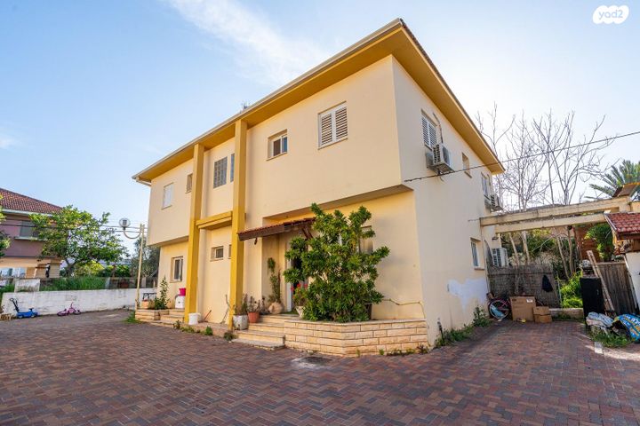 דו משפחתי, מרכז כרכור, פרדס חנה כרכור