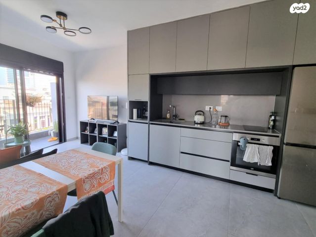 דירה, מטלון, תל אביב יפו