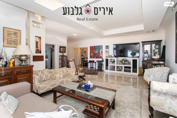 דו משפחתי, אנצו סירני, רמת אשכול, חיפה