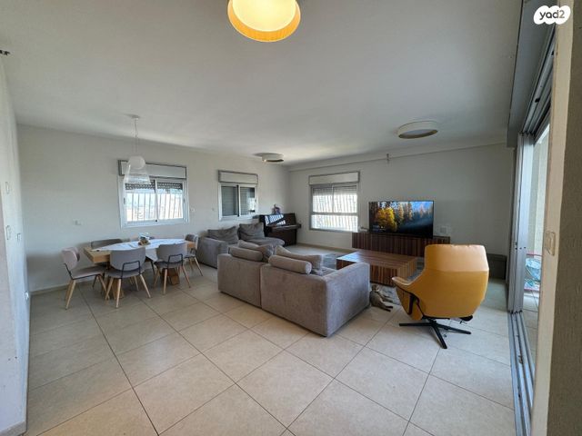 דופלקס, פנחס אילון, קרית אילון, חולון