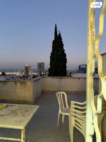 גג/ פנטהאוז, ארלוזורוב, הדר עליון, חיפה