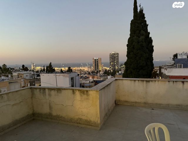 גג/ פנטהאוז, ארלוזורוב, הדר עליון, חיפה