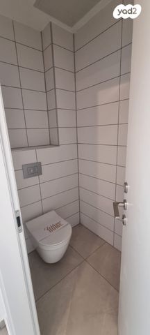 דירה, הרצליה