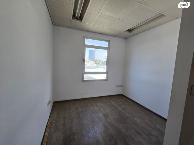 משרדים, משה דיין, פארקטק פתח תקווה / אזור תעשייה קרית אריה, פתח תקווה