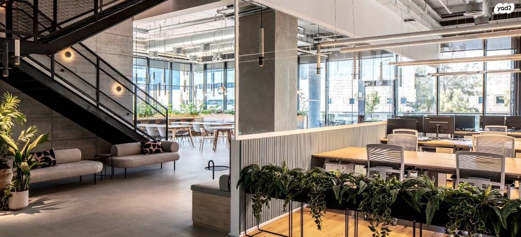 משרדים, יגאל אלון, ביצרון ורמת ישראל, תל אביב יפו