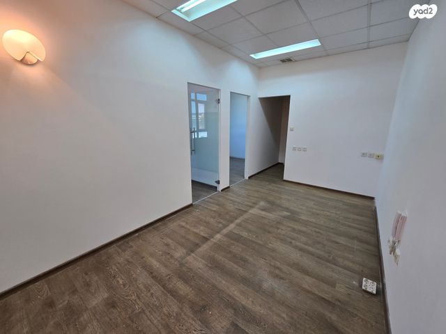 משרדים, משה דיין, פארקטק פתח תקווה / אזור תעשייה קרית אריה, פתח תקווה