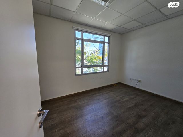 משרדים, משה דיין, פארקטק פתח תקווה / אזור תעשייה קרית אריה, פתח תקווה