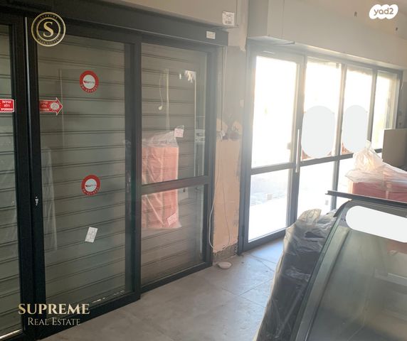 חנויות/ שטח מסחרי, שדרות וייצמן 11, קרית ים