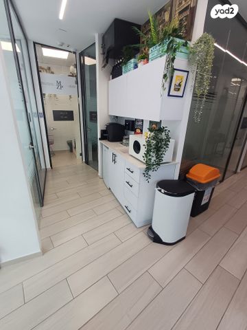 משרדים, מונטיפיורי, הרכבת, תל אביב יפו