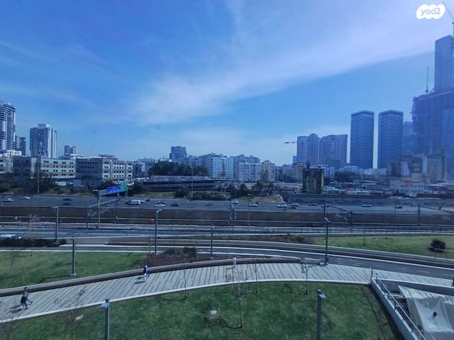 משרדים, מונטיפיורי, הרכבת, תל אביב יפו