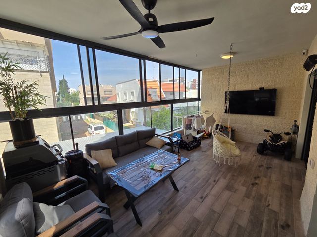 דירה, שלום עליכם, אברמסקי, קרית אתא