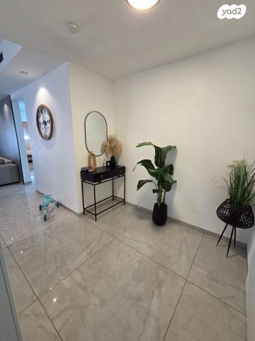 דירה, שלום עליכם, אברמסקי, קרית אתא