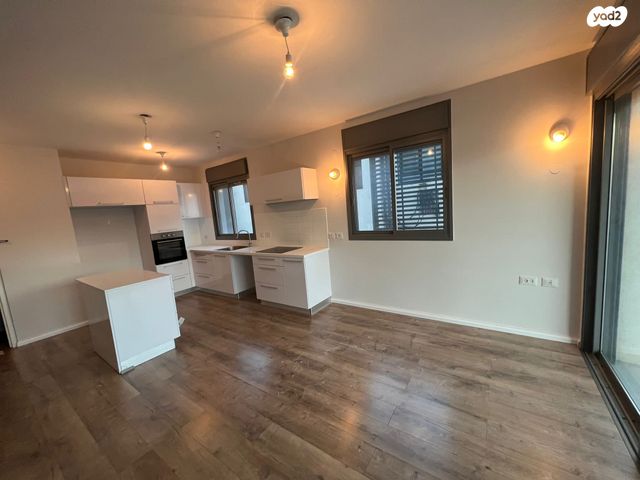 דירה, ישראל טייבר, גבעת הרמבם, גבעתיים