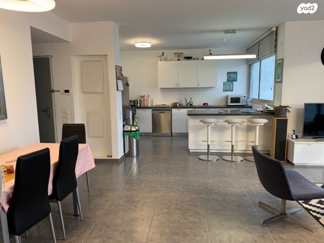 דירה, חנה רובינא, מרכז, הרצליה