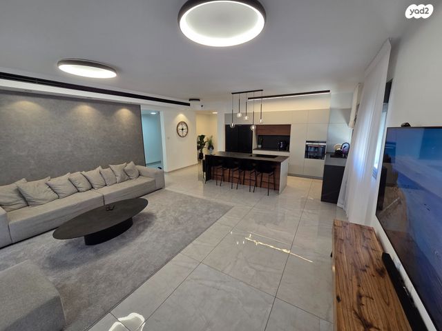 דירה, שלום עליכם, אברמסקי, קרית אתא