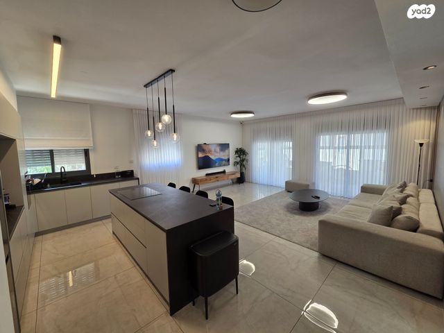 דירה, שלום עליכם, אברמסקי, קרית אתא