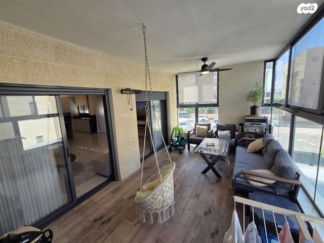 דירה, שלום עליכם, אברמסקי, קרית אתא