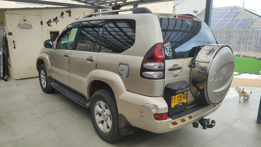 טויוטה לנד קרוזר